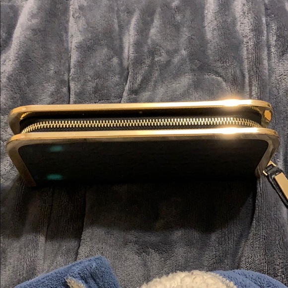 Wallet - Picture 2 of 3